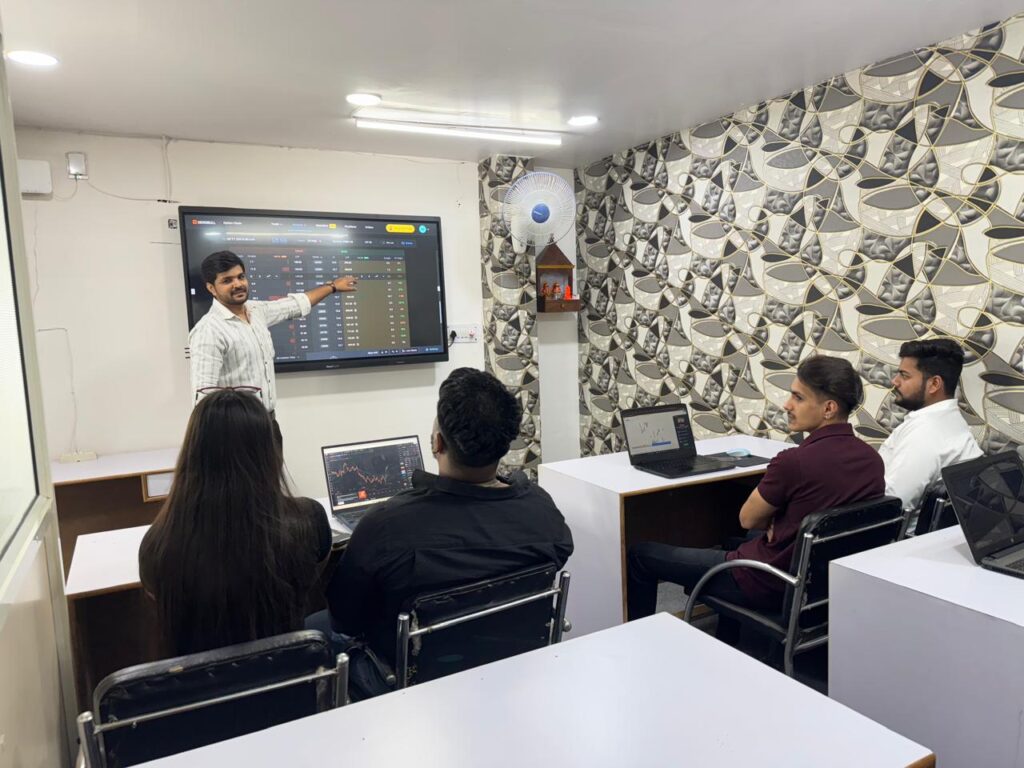 Trading Course with Live Market Practice